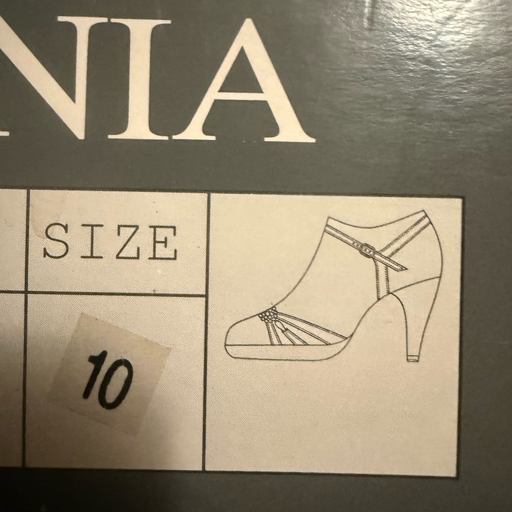 LASONIA White Strappy Heels - Picture 9 of 9
